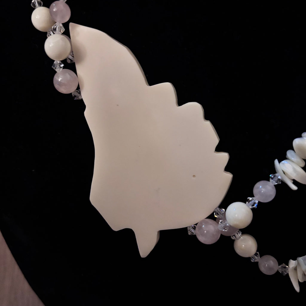 Vintage LEE SANDS Pendant Necklace Tropical Flower Leaf Mosaic Mother Of Pearl